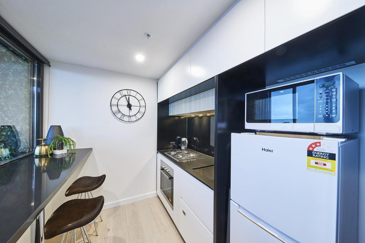Mega Style Apartments The International Melbourne Exterior photo