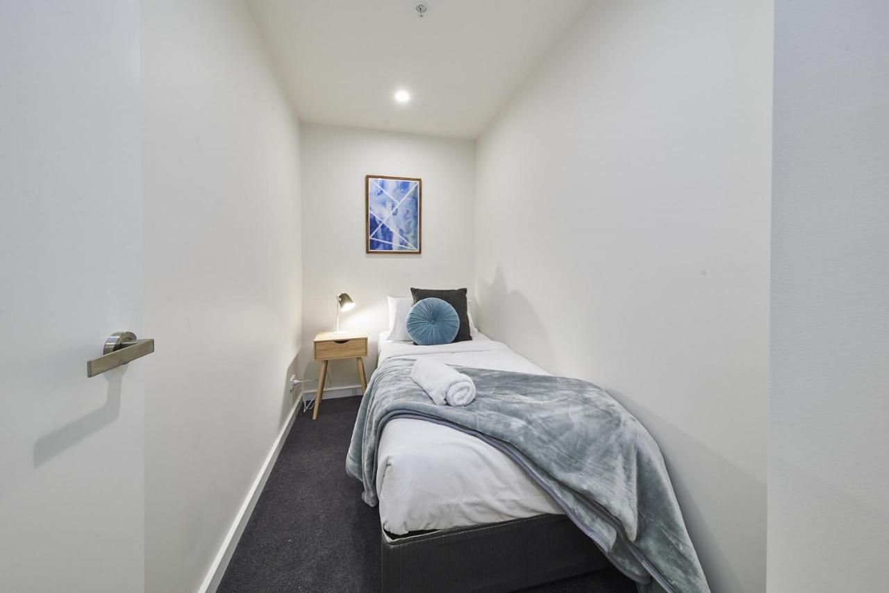 Mega Style Apartments The International Melbourne Exterior photo